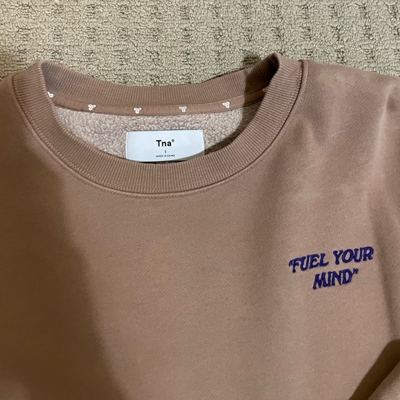 Aritzia TNA Crewneck - Picture 3 of 3